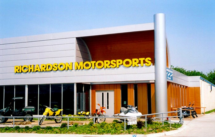 flexlok_showroom_richardsonMotorSports03